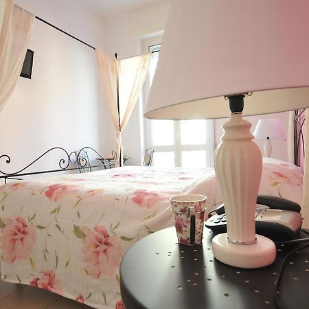 Villa Rosa Dei Venti Виареджо Екстериор снимка