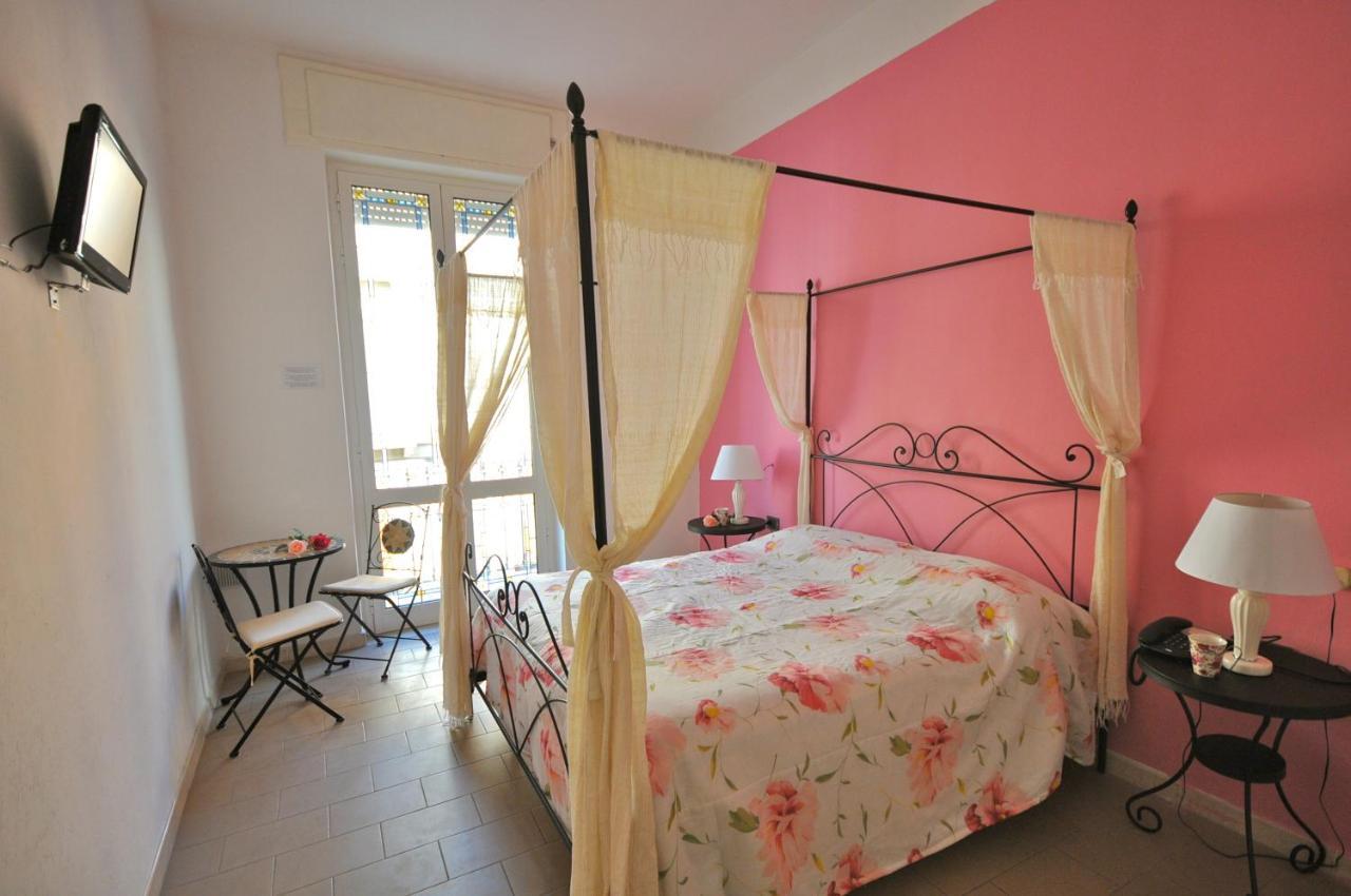Villa Rosa Dei Venti Виареджо Екстериор снимка